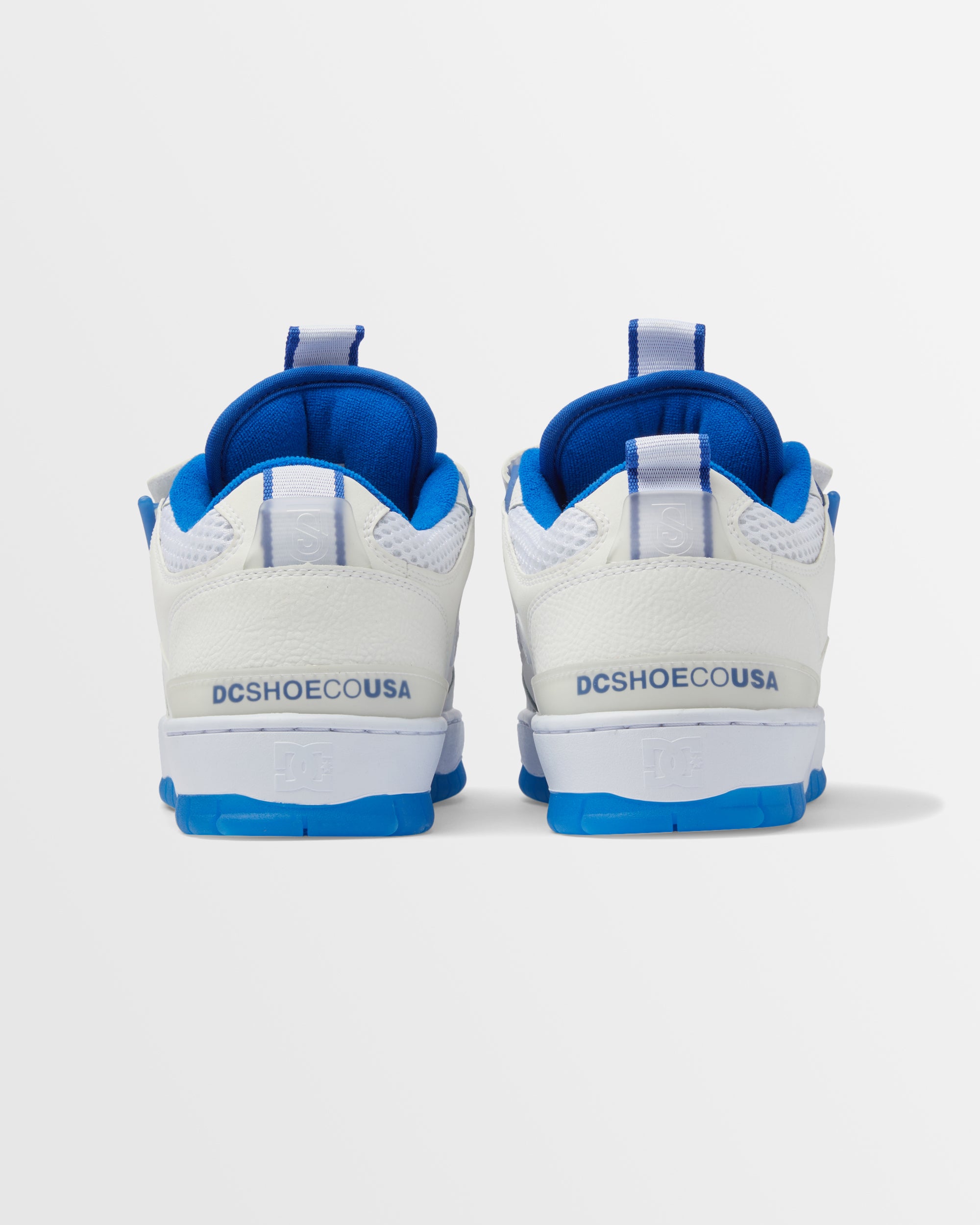 Blue and white js online